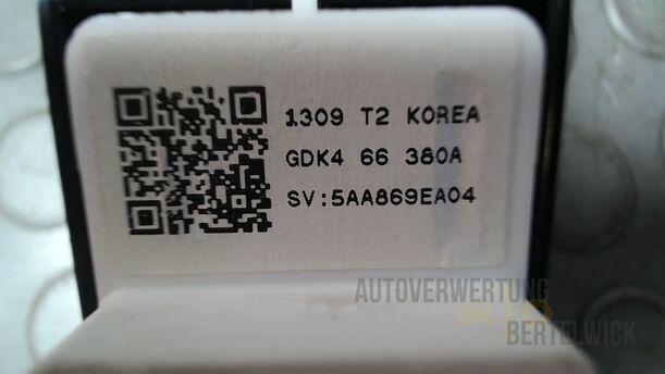 Foto: FENSTERHEBERSCHALTER eines Mazda 6 Sport Kombi 2.2 CD DPF