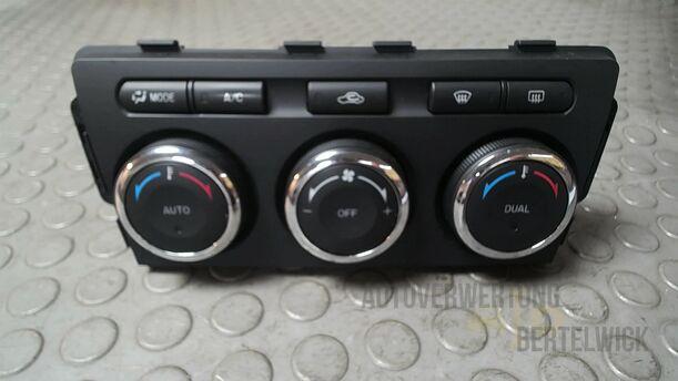 Foto: HEIZUNGSBETÄTIGUNG eines Mazda 6 Sport Kombi 2.2 CD DPF