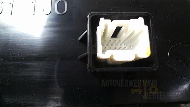 Foto: INFORMATIONSDISPLAY eines Mazda 6 Sport Kombi 2.2 CD DPF