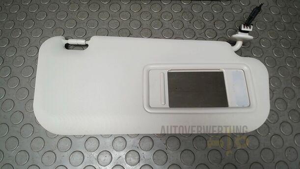 Foto: SONNENBLENDENPAAR eines Mazda 6 Sport Kombi 2.2 CD DPF