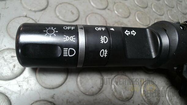 Foto: BLINKSCHALTER/ KOMBISCHALTER eines Mazda 6 Sport Kombi 2.2 CD DPF