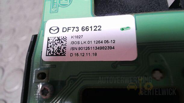 Foto: BLINKSCHALTER/ KOMBISCHALTER eines Mazda 6 Sport Kombi 2.2 CD DPF