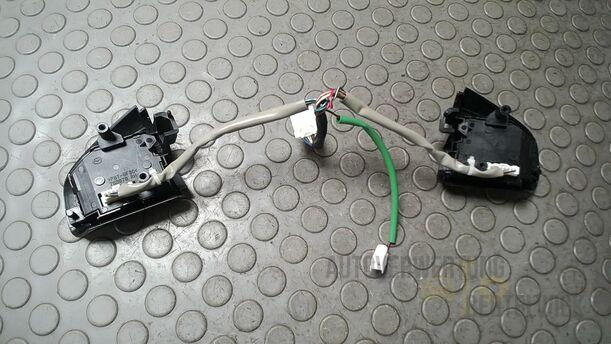 Foto: SCHALTER RADIOBEDIENUNG eines Mazda 6 Sport Kombi 2.2 CD DPF GTI