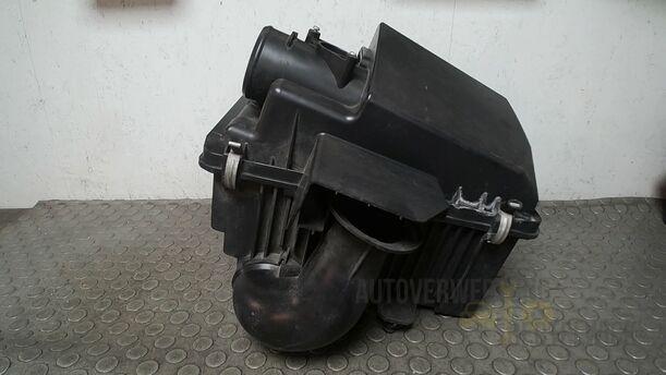 Foto: LUFTFILTERKASTEN eines Mazda 6 Sport Kombi 2.2 CD DPF