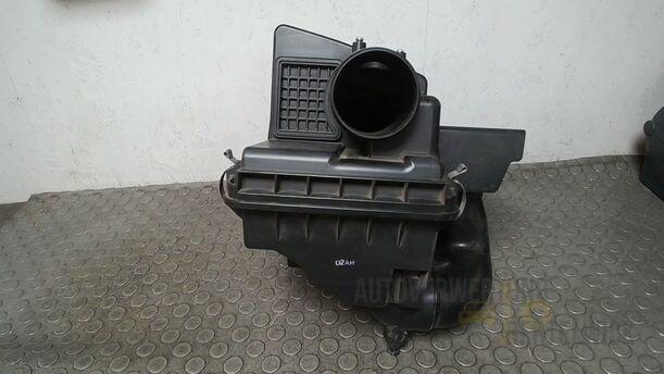 Foto: LUFTFILTERKASTEN eines Mazda 6 Sport Kombi 2.2 CD DPF