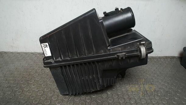 Foto: LUFTFILTERKASTEN eines Mazda 6 Sport Kombi 2.2 CD DPF