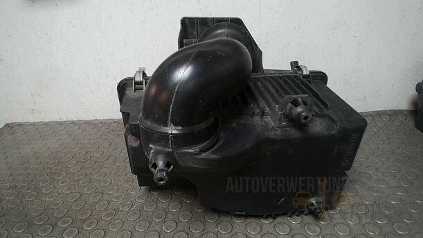 Foto: LUFTFILTERKASTEN eines Mazda 6 Sport Kombi 2.2 CD DPF