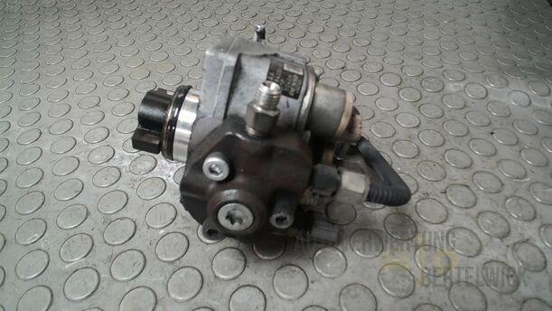 Foto: DIESELEINSPRITZPUMPE/ HOCHDRUCKPUMPE eines Mazda 6 Sport Kombi 2.2 CD DPF