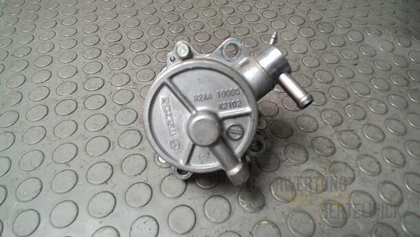 Foto: VAKUUMPUMPE/ UNTERDRUCKPUMPE eines Mazda 6 Sport Kombi 2.2 CD DPF