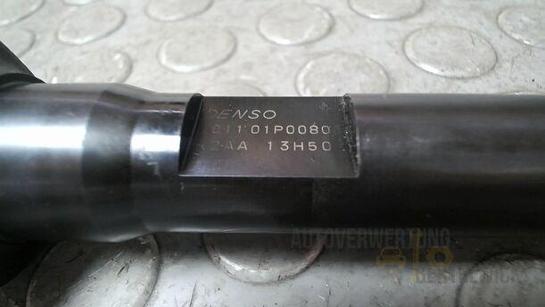 Foto: EINSPRITZDÜSE/ INJEKTOR eines Mazda 6 Sport Kombi 2.2 CD DPF