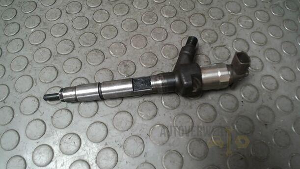 Foto: EINSPRITZDÜSE/ INJEKTOR eines Mazda 6 Sport Kombi 2.2 CD DPF