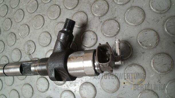 Foto: EINSPRITZDÜSE/ INJEKTOR eines Mazda 6 Sport Kombi 2.2 CD DPF