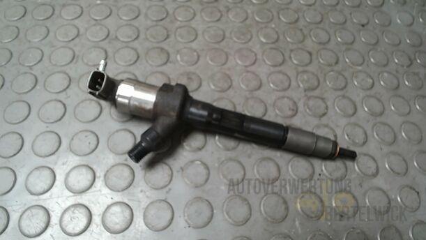 Foto: EINSPRITZDÜSE/ INJEKTOR eines Mazda 6 Sport Kombi 2.2 CD DPF