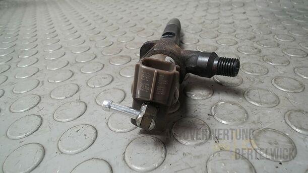 Foto: EINSPRITZDÜSE/ INJEKTOR eines Mazda 6 Sport Kombi 2.2 CD DPF