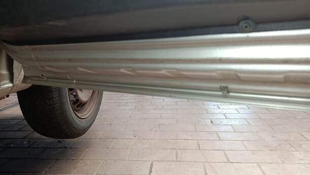Foto: TÜR VORNE RECHTS ( 2/3 TÜRER ) eines Opel Corsa 1.4 16V