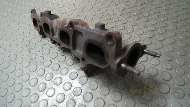 Foto: AuspuffkrümmerAUSPUFFKRÜMMER eines Mazda 6 Sport Kombi 2.2 CD DPF