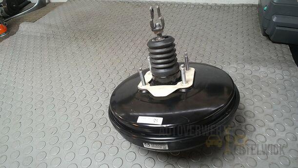 Foto: BREMSKRAFTVERSTÄRKER eines Mazda 6 Sport Kombi 2.2 CD DPF
