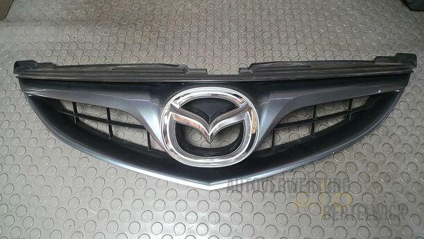 Foto: KÜHLERGRILL eines Mazda 6 Sport Kombi 2.2 CD DPF