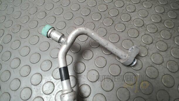 Foto: SCHLAUCH KONDENSATOR/ KOMPRESSOR eines Mazda 6 Sport Kombi 2.2 CD DPF