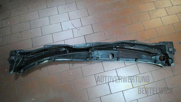 Foto: WINDLAUF eines Mazda 6 Sport Kombi 2.2 CD DPF