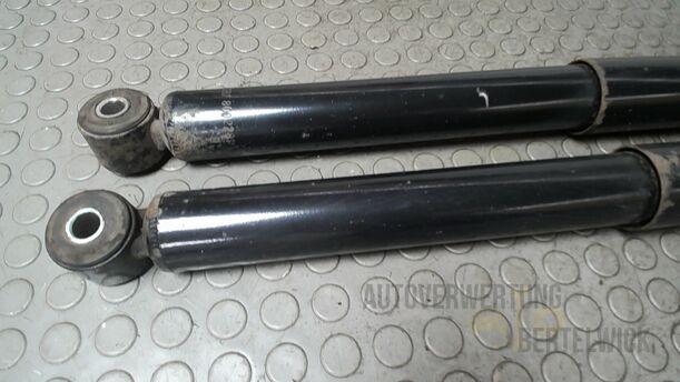Foto: STOSSDÄMPFER HINTEN ( KOMBI ) eines Mazda 6 Sport Kombi 2.2 CD DPF