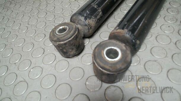 Foto: STOSSDÄMPFER HINTEN ( KOMBI ) eines Mazda 6 Sport Kombi 2.2 CD DPF