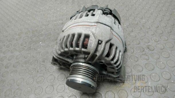 Foto: LICHTMASCHINE / GENERATOR ( 120 A ) eines Opel Corsa 1.4 16V