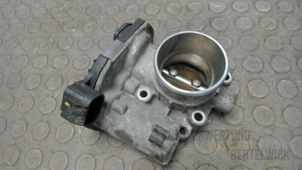 Foto: DROSSELKLAPPENSTUTZEN eines Opel Corsa 1.4 16V Fun