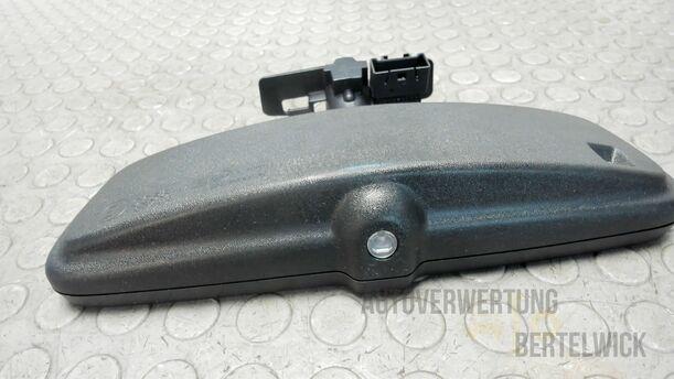 Foto: INNENSPIEGEL AUTOMATISCH ABBLENDBAR eines Opel Corsa 1.4 16V Fun