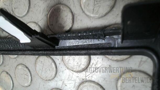 Foto: BLENDE MITTELKONSOLE eines Mazda 6 Sport Kombi 2.2 CD DPF Fun