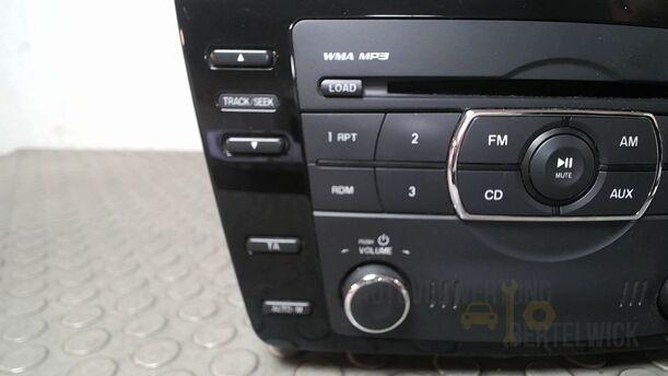 Foto: RADIO WMA MP3 ( RADIOCODE FEHLT ) eines Mazda 6 Sport Kombi 2.2 CD DPF Fun