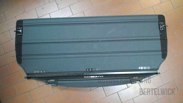 Foto: LADERAUMABDECKUNG eines Mazda 6 Sport Kombi 2.2 CD DPF Fun