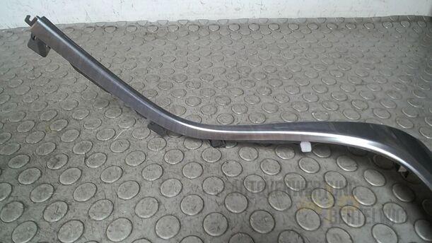 Foto: BLENDE/ ZIERLEISTE ARMATURENBRETT eines Mazda 6 Sport Kombi 2.2 CD DPF Special