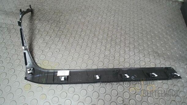 Foto: BLENDE/ ZIERLEISTE ARMATURENBRETT eines Mazda 6 Sport Kombi 2.2 CD DPF Special