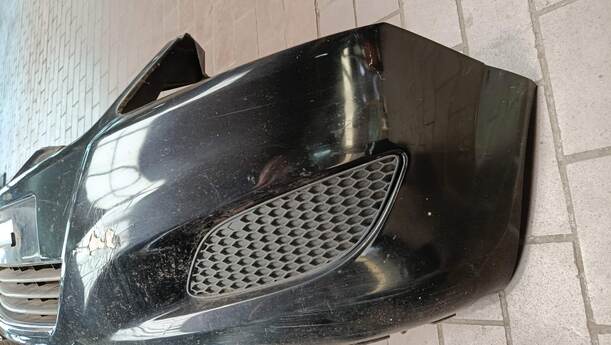 Foto: STOSSFÄNGER/ STOßSTANGE VORN ( LACKIERUNGSBEDÜRFTIG ) eines Opel Zafira 1.6 ecoFLEX Special