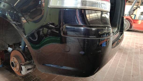 Foto: STOSSFÄNGER/ STOßSTANGE HINTEN eines Opel Zafira 1.6 ecoFLEX Special