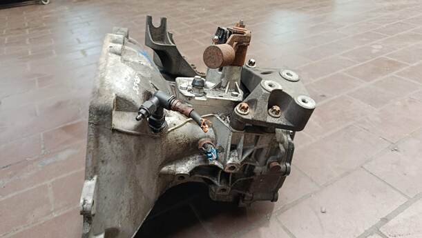 Foto: SCHALTGETRIEBE F17 4,19 eines Opel Zafira 1.6 ecoFLEX Special