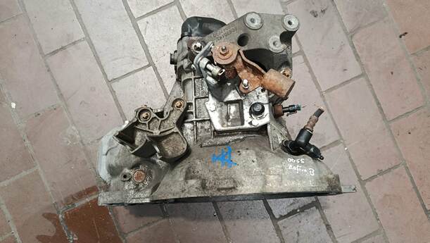 Foto: SCHALTGETRIEBE F17 4,19 eines Opel Zafira 1.6 ecoFLEX Special
