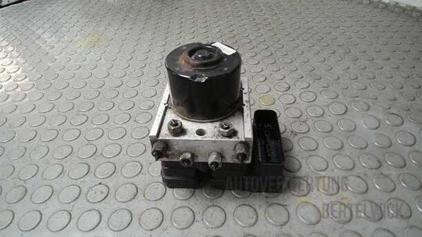 Foto: HAUPTBREMSAGGREGAT ABS eines Opel Zafira 1.6 ecoFLEX Special