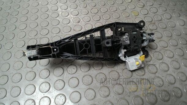 Foto: AUSSENGRIFF HINTEN LINKS eines Opel Zafira 1.6 ecoFLEX Special