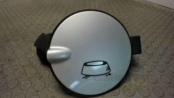 Foto: TANKKLAPPE / TANKDECKEL eines Opel Corsa 1.4 16V Special