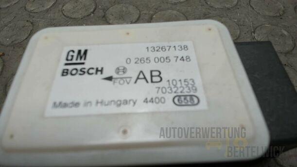 Foto: QUERBESCHLEUNINGSSENSOR / DREHRATENSENSOR eines Opel Corsa 1.4 16V Special