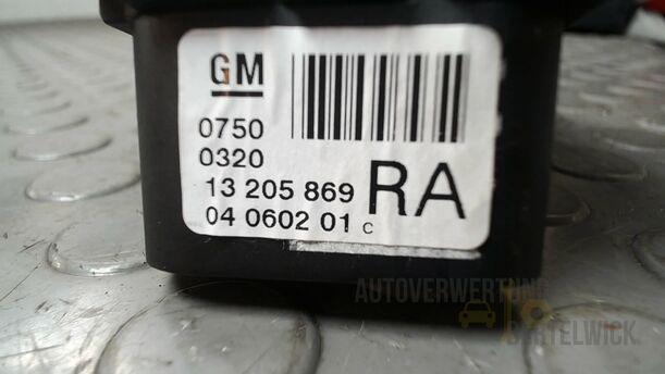 Foto: LICHTSCHALTER eines Opel Zafira 1.6 ecoFLEX Special