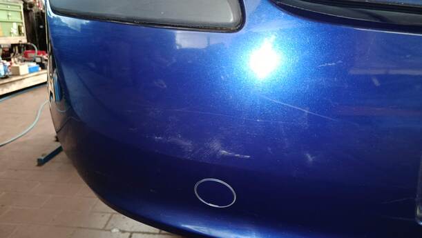 Foto: STOSSFÄNGER/ STOßSTANGE HINTEN eines Renault Clio 1.6 16V Special