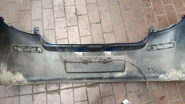Foto: STOSSFÄNGER/ STOßSTANGE HINTEN eines Renault Clio 1.6 16V Special