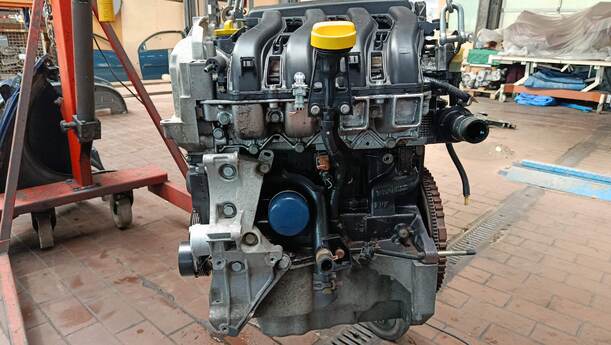 Foto: MOTOR K4MA804 eines Renault Clio 1.6 16V Special
