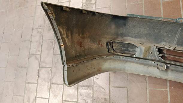 Foto: STOSSFÄNGER/ STOßSTANGE VORN eines Seat Cordoba Vario 1.4 Special