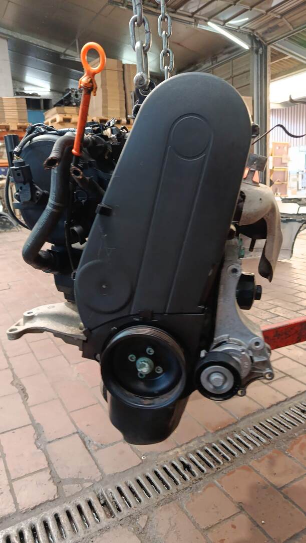Foto: MOTOR AKV eines Seat Cordoba Vario 1.4 Special