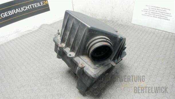 Foto: LUFTFILTERKASTEN eines Opel Corsa 1.4 16V Special