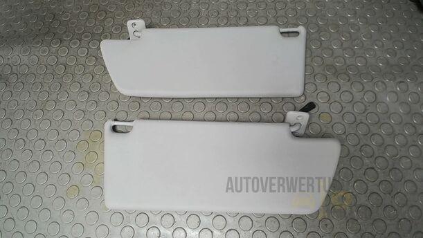 Foto: SONNENBLENDENPAAR eines Opel Zafira 1.6 ecoFLEX Special